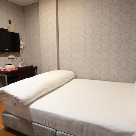 Baoshan Hotel Zhongli Eksteriør billede